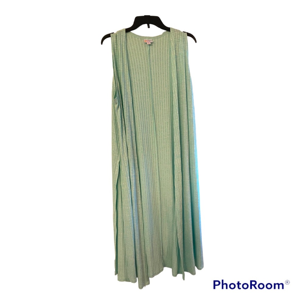 Medium LuLaRoe Joy Vest